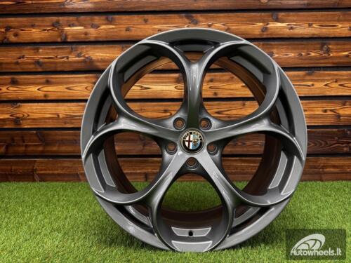 Ratlankis R18x8  5X110  ET  33  65.1  L1664  (YF5707)  Gun Metal (GM)  For ALFA  (Z5)  (HYBRID FORGED)
