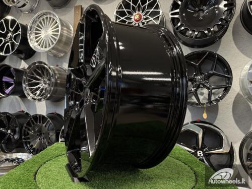 Ratlankis Land Rover Defender 5 Spoke Style R22X9J 5X120 ET38 72.6 Gloss Black