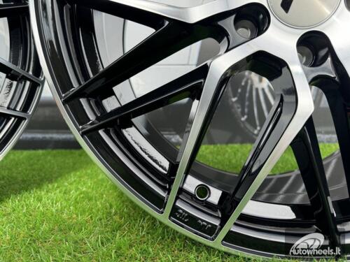 JR Wheels JR28 19x8,5 ET35 5x120 Gloss Black Machined Face