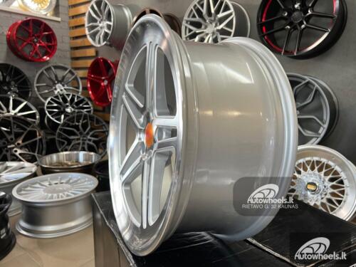 Ratlankis LC-102 style 18X8J 5X114.3 ET35 73.1 Silver polished