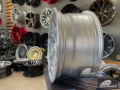 Ratlankis Radi8 R8HS9 19X8.5J 5X108 ET45 73.1 Silver machined