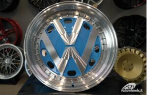 Ratlankis VW Classic Style | R17X9J 4X100/4X108 ET15 73.1 Blue polished