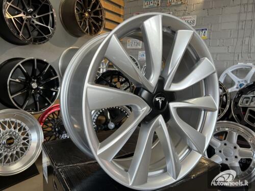 Ratlankis Tesla Model 3 Stiletto sport style 19X8.5J 5X114.3 ET35 64.1 Silver