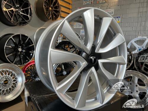 Ratlankis Tesla Model 3 Stiletto sport style 19X8.5J 5X114.3 ET35 64.1 Silver