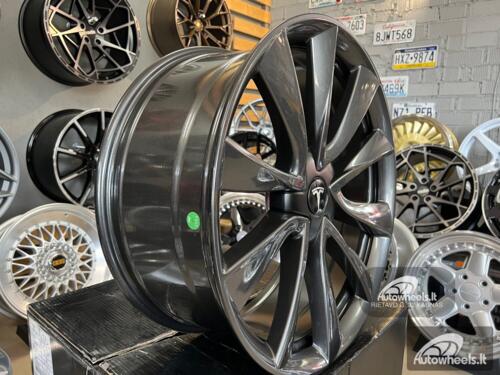 Ratlankis Tesla Model 3 Stileto sport style 19X8.5J 5X114.3 ET35 64.1 Gunmetal