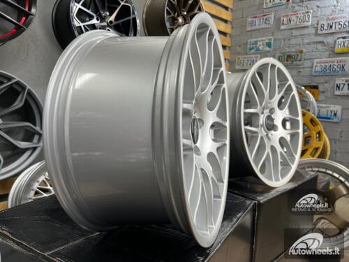 Ratlankis CSL M3 style 19X8.5J 5X120 ET35 72.56 Silver