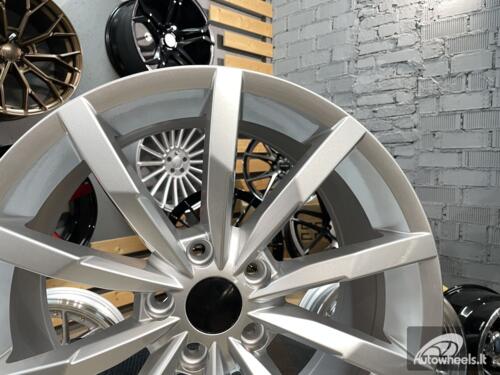 Ratlankis VW Ponter style 18X8J 5X114.3 ET40 67.1 Silver