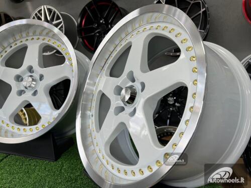 Ratlankis Stern Face II SSR style 18X8.5J 5X114.3 ET18 73.1 White with lip machined