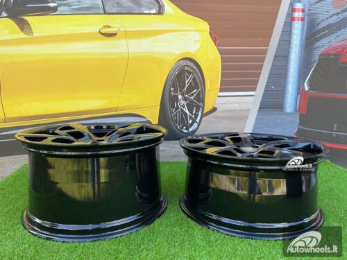 Ratlankis Forged Porsche Taycan Turismo style 21X11.5J 5X130 ET66 71.6 Gloss Black