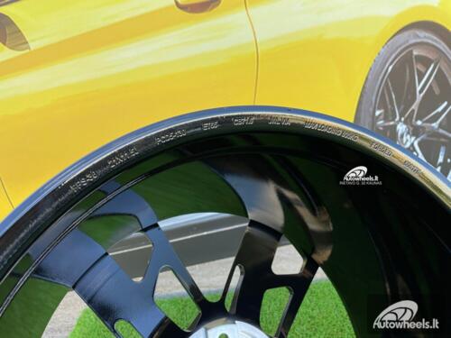 Ratlankis Forged Porsche Taycan Turismo style 21X11.5J 5X130 ET66 71.6 Gloss Black