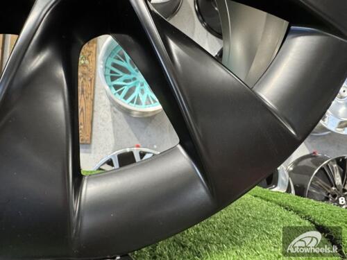 Ratlankis Tesla Model Y Style 20X9.5J 5X114.3 ET45 64.1 Satin black