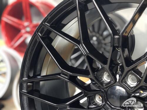 Ratlankis Bonder | R20x8.5 ET35 5x120 72.6 Gloss black