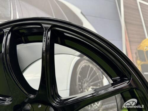 JR Wheels JR29 18x10,5 ET15-28 5H BLANK Gloss Black