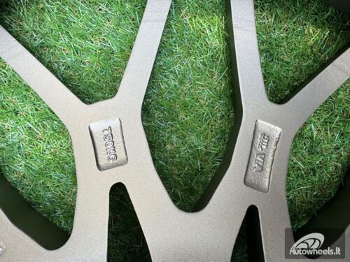 Ratlankis BMW 1000M Style R20X8.5 5X120 ET35 72.56 Bronze