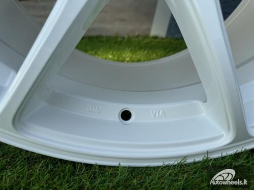 Ratlankis Vors TR04 R19X9.5J 5X114.3 ET22 73.1 White