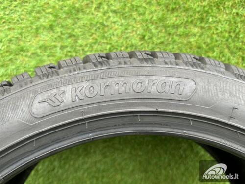 Padanga Kormoran Snow R18 245/40