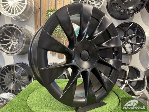 Ratlankis Dalton 10,5X21 5X114,3 ET48 64,1 Black
