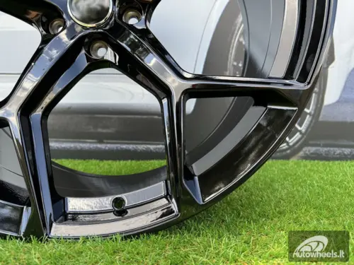 Ratlankis Dante 8,5X19 5X112 ET30 66,45 Gloss Black