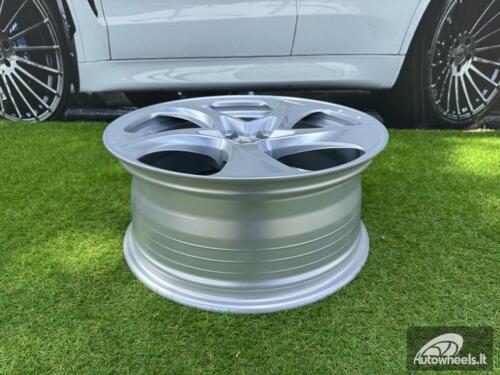 Ratlankis HRE 552M Style R18X8J 5X108 ET35 73.1 Silver