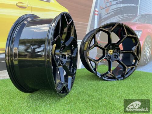 Ratlankis Lamborghini Urus Y Spoke Style R23X10.5J 5X130 ET20 71.6 Gloss Black
