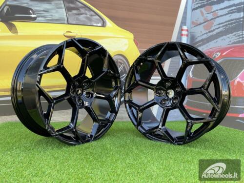 Ratlankis Lamborghini Urus Y Spoke Style R23X10.5J 5X130 ET20 71.6 Gloss Black