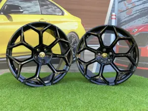 Ratlankis Lamborghini Urus Y Spoke Style R23X10.5J 5X130 ET20 71.6 Gloss Black