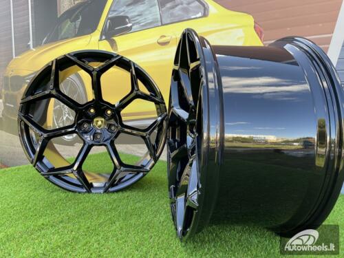Ratlankis Lamborghini Urus Y Spoke Style R23X10J 5X130 ET20 71.6 Gloss Black