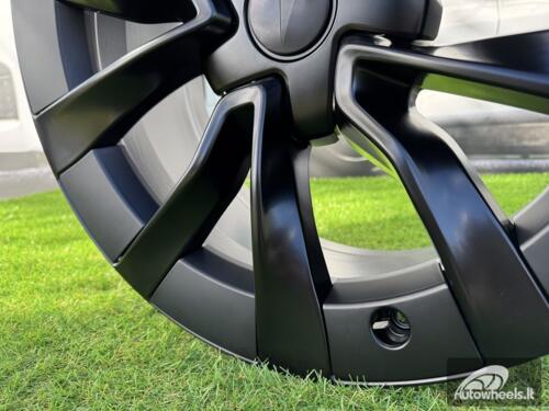 Ratlankis Tesla Model 3 Performace style 18X8.5J 5X114.3 ET38 64.1 Satin Black