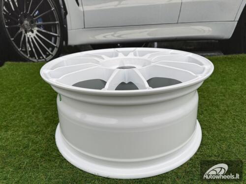 Ratlankis OZ Ultraleggera style R17X7.5J 5X100/5X114.3 ET40 73.1 Race White