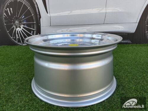 Ratlankis Ferrari 348 Style R17X8.5J 5X100 ET30 73.1 Silver with Diamond cut lip and gold rivets wheel