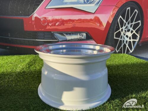 Ratlankis Ferrari 348 Style R17X8.5J 4X100 ET30 73.1 White with Diamond cut lip and gold rivets wheel