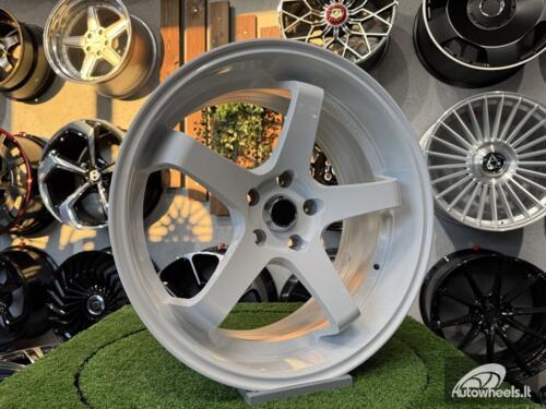 Ratlankis Advan Racing GT Style R18X8J 5X120 ET30 72.6 Frozen White