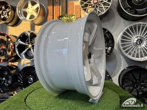 Ratlankis Advan Racing GT Style R19X8.5J 5X114.3 ET35 73.1 Frozen White