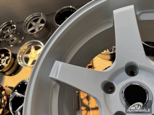 Ratlankis Advan Racing GT Style R19X9.5J 5X114.3 ET38 73.1 Frozen White