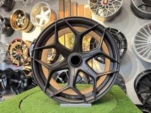 Ratlankis Lenso Vamos 6 Style R18X9J 6X139.7 ET15 106.1 Matt Gunmetal