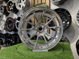 Ratlankis Advan Racing RZ-DF2 Style R18X9.5J 5X114.3 ET25 73.1 Polished