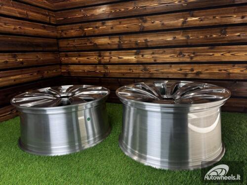 Ratlankis Forged Bentley Flying Spur style 22X11J 5X130 ET50 71.6 Polished