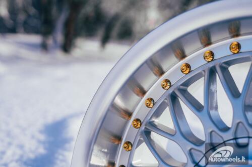 Ratlankis HART HR86 R17X8J 4X100/4X108 ET20 CB:73.1mm Silver face and Diamond cut lip Gold Rivets