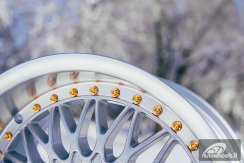 Ratlankis HART HR86 R17X9J 4X100/4X108 ET22 CB:73.1mm Silver face and Diamond cut lip Gold Rivets