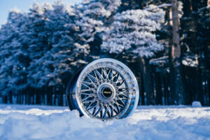 Ratlankis HART HR86 R17X8J 4X100/4X108 ET20 CB:73.1mm Hyper Black face and Diamond cut lip Silver Rivets