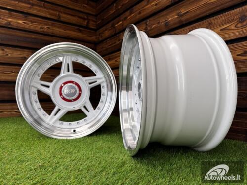Ratlankis Ferarri 458 Split Style R15X8.25J 5X100/5X114.3 ET15 73.1 White with Diamond Cut Lip