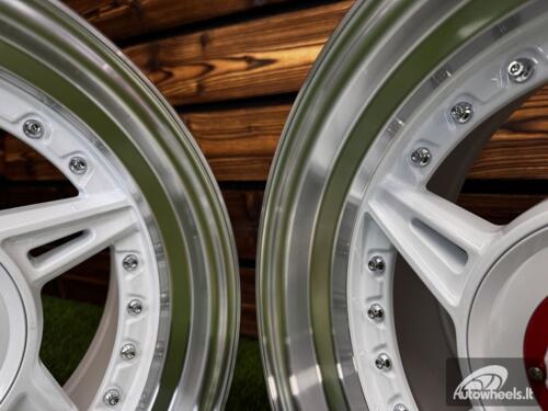  Ratlankis Ferrari 458 Split Style R15X8.25J 5X100/5X114.3 ET15 73.1 White with Diamond Cut Lip
