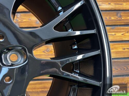 Ratlankis Verde V22 R20X9.5J 5X139.7 ET18 78.1 Gloss Black